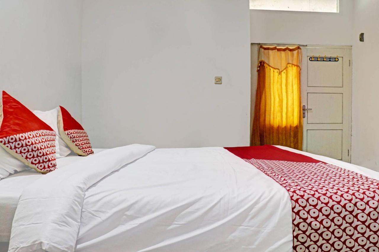 Oyo 90483 Homestay Permata Syariah Bangko Exterior foto