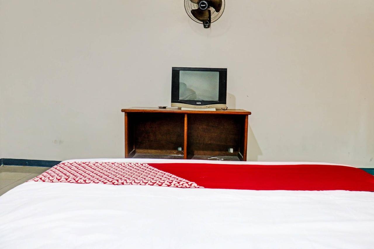 Oyo 90483 Homestay Permata Syariah Bangko Exterior foto
